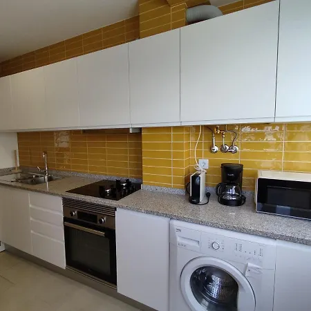 T3 2º Lote 11 Beira Mar - Casas & Papeis Апартаменты *