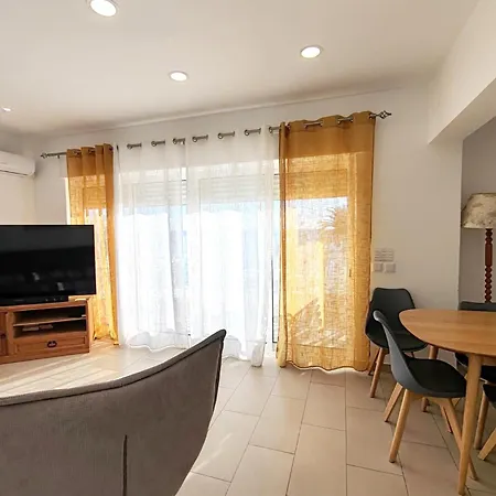 T3 2º Lote 11 Beira Mar - Casas & Papeis Apartamento